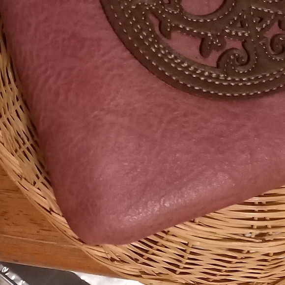 Dusty Rose Colored Vegan Leather Crossbody New - Picture 10 of 13